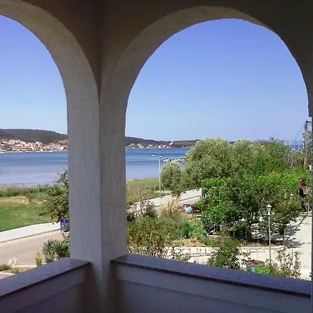 Marica Mit Balkon Und Herrlichem Meerblick By Interhome Apartmán Supetarska Draga