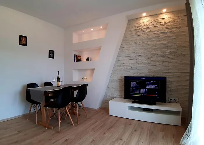 Marica Mit Balkon Und Herrlichem Meerblick By Interhome Apartament *
