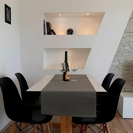 Marica Mit Balkon Und Herrlichem Meerblick By Interhome * Supetarska Draga