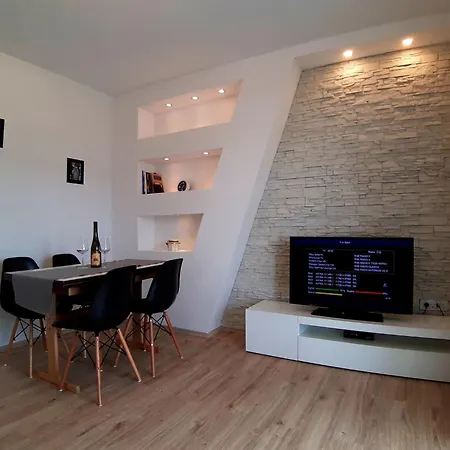 Marica Mit Balkon Und Herrlichem Meerblick By Interhome Apartment *