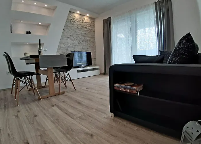 Marica Mit Balkon Und Herrlichem Meerblick By Interhome Apartment Supetarska Draga